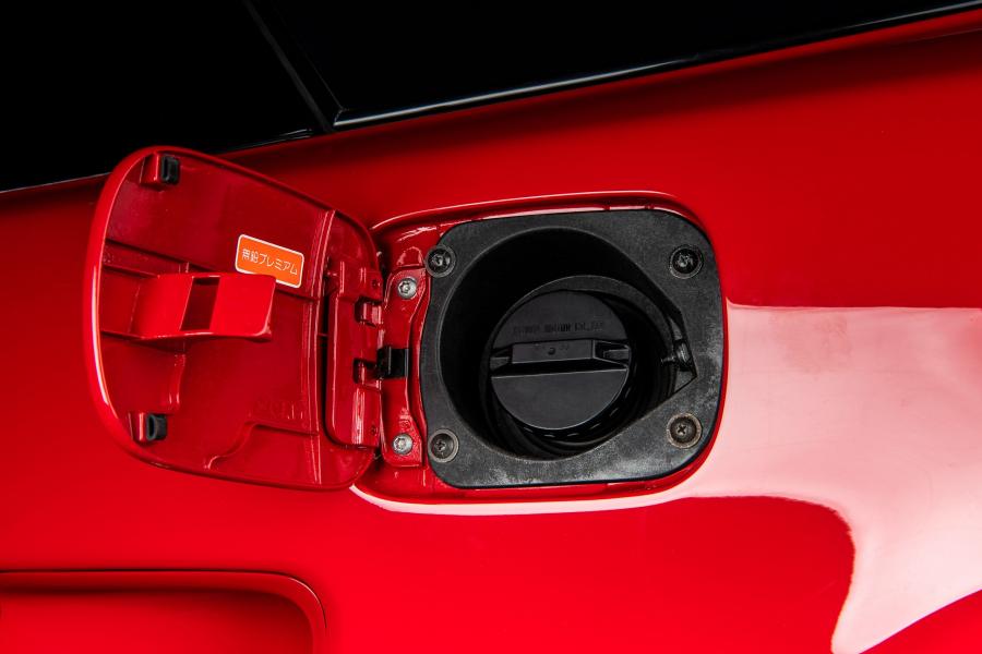 Детали экстерьера Honda NSX-R (NA1) 1993 года  (фото 37 из 44)